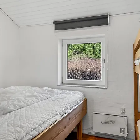 Cora - 1km From The Sea By Interhome